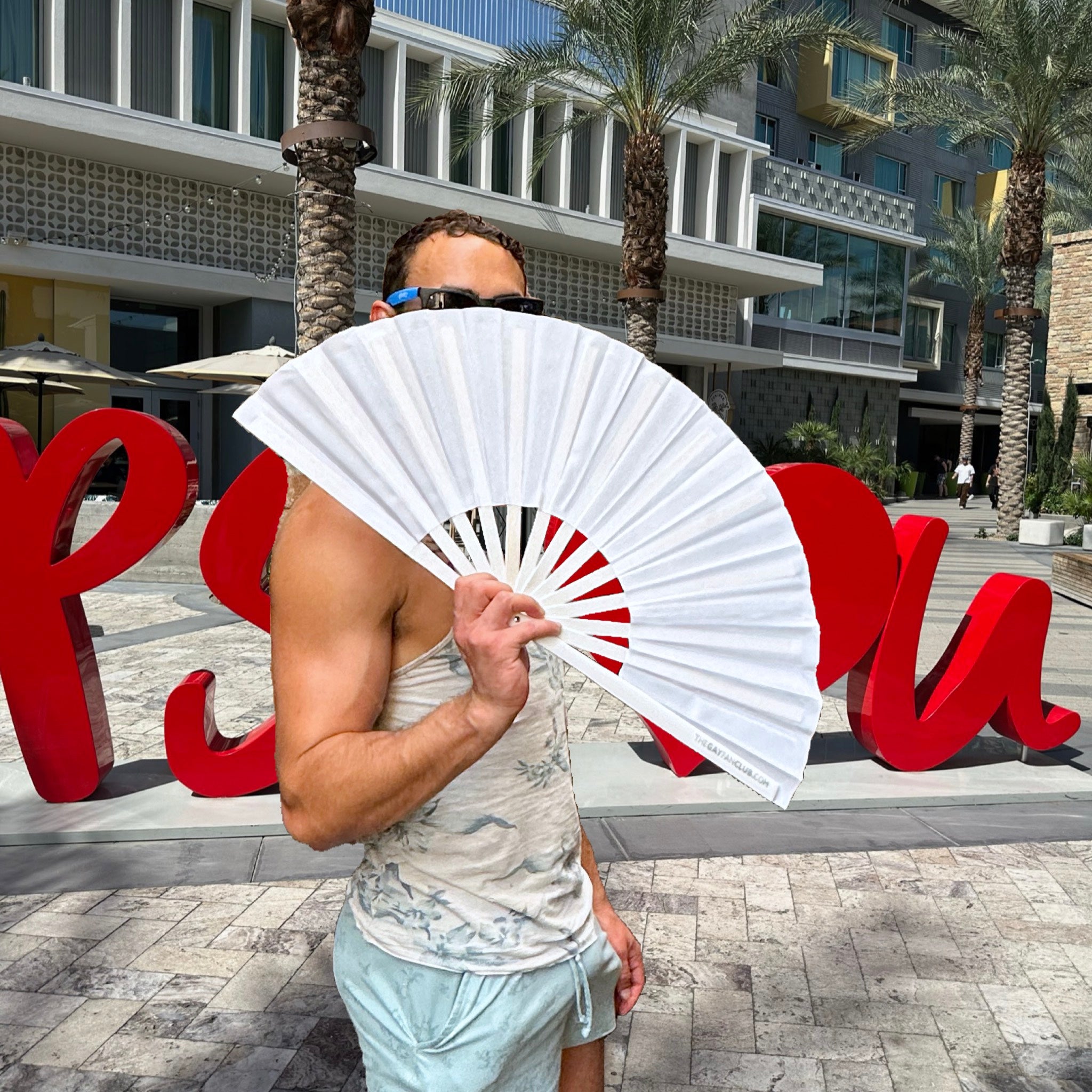 The White Fan (UV) - Glow in the Dark White Bamboo Clack Fan for